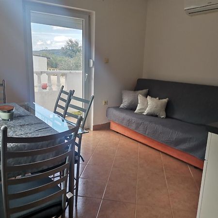 Apartments Dumencic Rab Mundanije エクステリア 写真