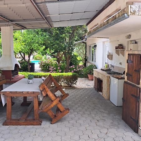 Apartments Dumencic Rab Mundanije エクステリア 写真